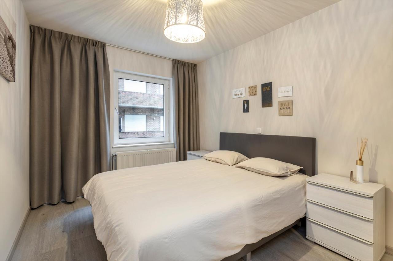 Ruim Appartement Aan De Jachthaven Blankenberge Exterior foto