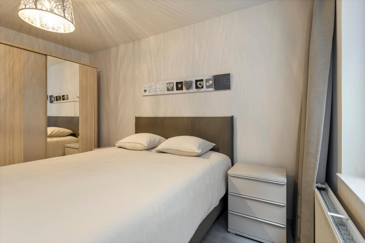 Ruim Appartement Aan De Jachthaven Blankenberge Exterior foto